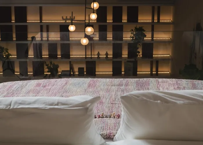 Urban Lofts 하니아