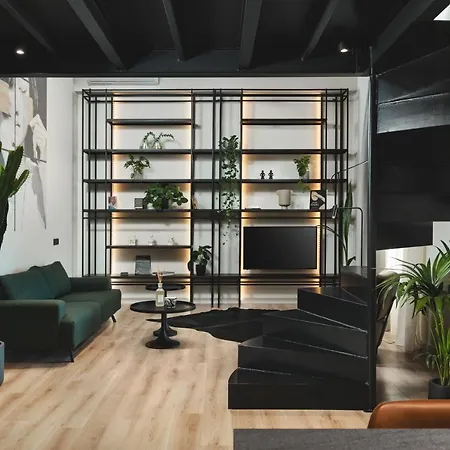 Urban Lofts Apartment